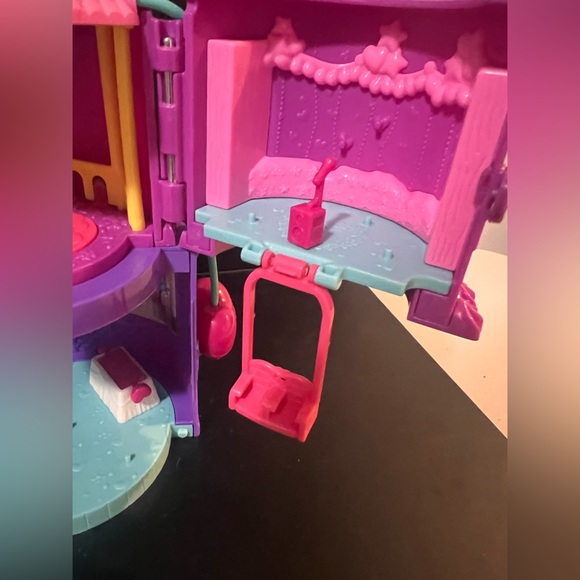 Polly Pocket Spin 'n Surprise Birthday Cake Unicorn Theme Playset - Picture 8 of 10